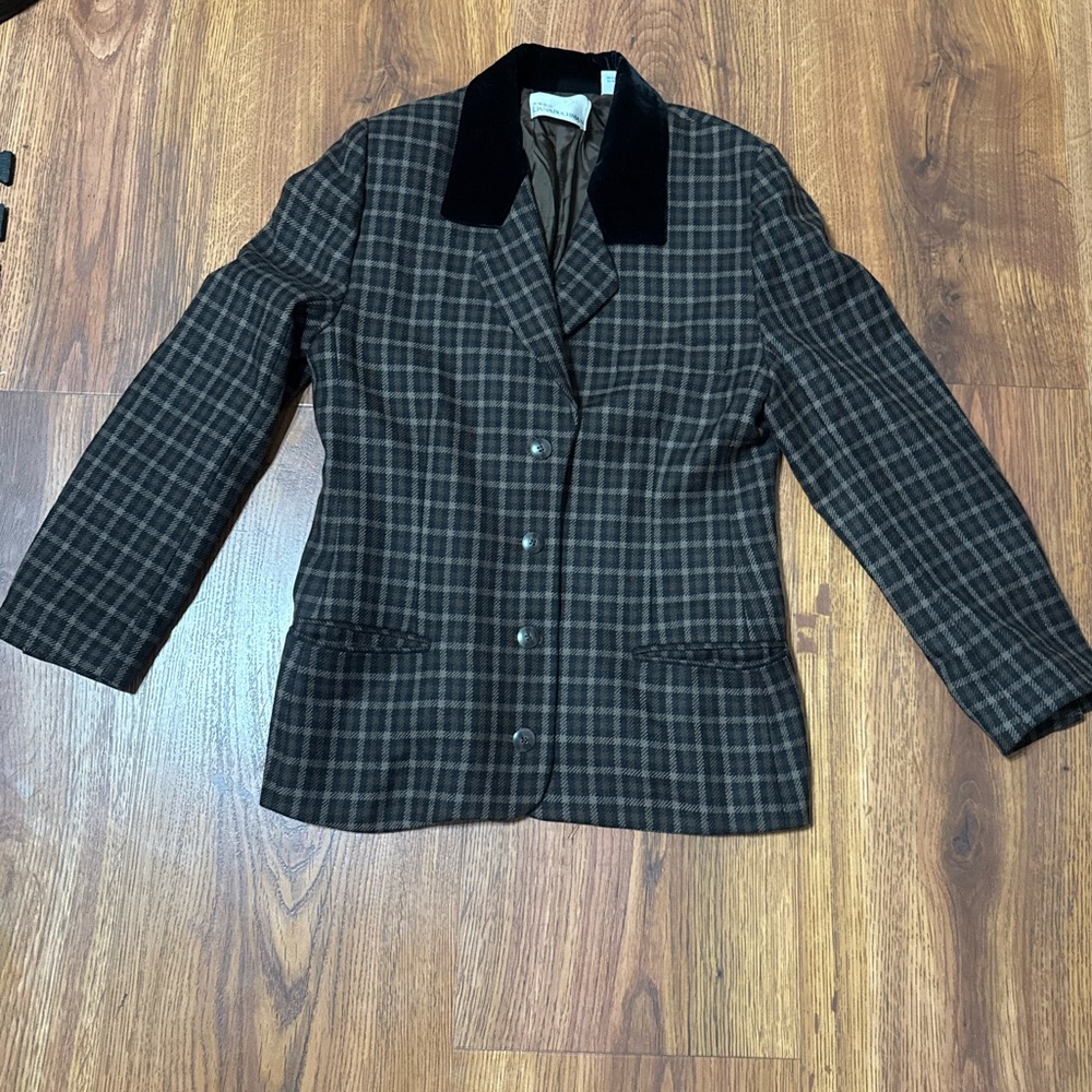 Dana Buchman Black and Brown Plaid Blazer